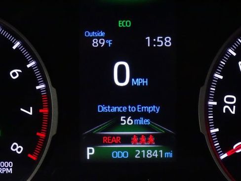 Used 2021 Toyota RAV4 XLE Premium image 33