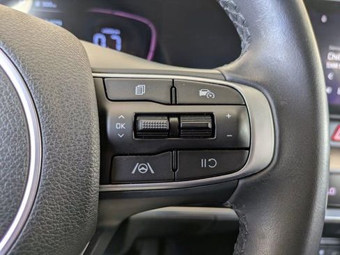 Used 2023 Kia Sportage EX image 23
