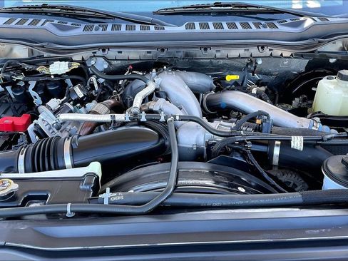 Used 2024 Ford F250 XLT w/ FX4 Off-Road Package image 11