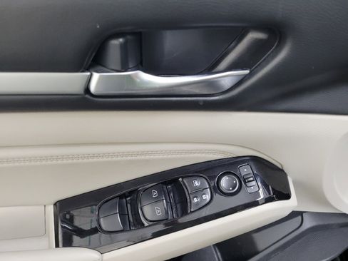 Used 2020 Nissan Altima 2.5 SV FWD image 27