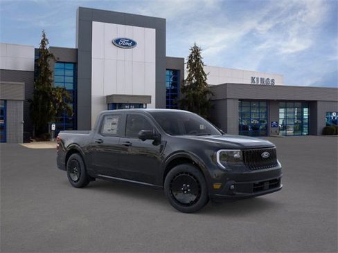 New 2025 Ford Maverick Lobo image 7