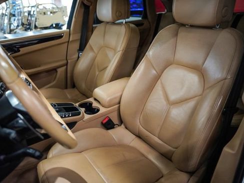 Used 2016 Porsche Macan S AWD/4WD image 4
