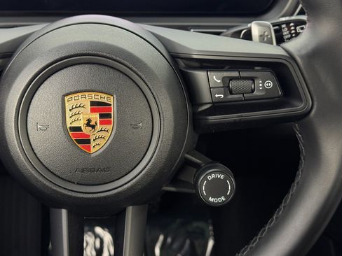 Used 2024 Porsche Cayenne image 24