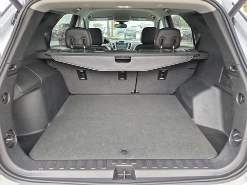 Used 2018 Chevrolet Equinox Premier FWD image 21