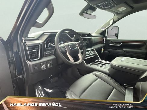 New 2026 GMC Sierra 2500 Denali w/ Denali Reserve Package image 17