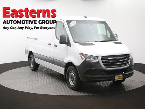 Used 2019 Freightliner Sprinter 2500 RWD image 45