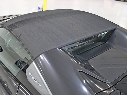 Used 2019 BMW i8 Roadster AWD/4WD image 34