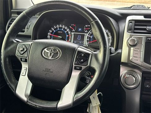 Used 2016 Toyota 4Runner SR5 Premium image 13
