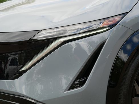 Certified 2024 Nissan Ariya AWD image 16