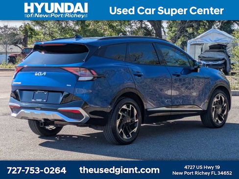 Used 2023 Kia Sportage SX image 5