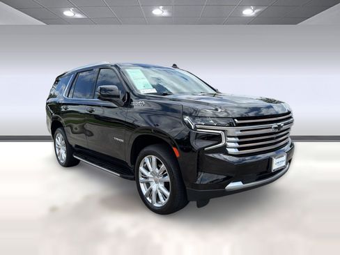 Used 2021 Chevrolet Tahoe High Country AWD/4WD image 6