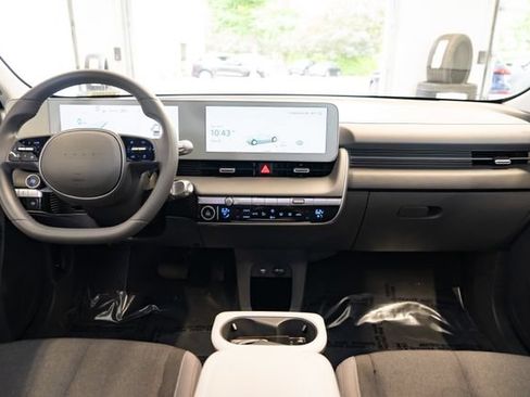 Used 2023 Hyundai Ioniq 5 SE AWD/4WD image 9