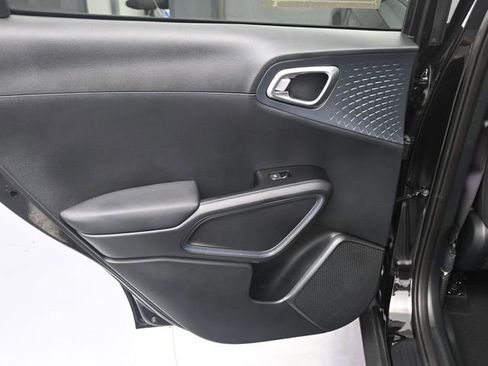 Used 2025 Kia Soul EX image 20