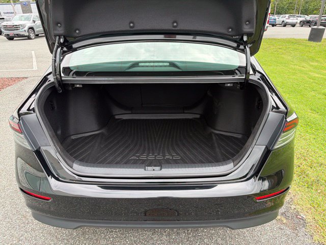 Used 2024 Honda Accord Sport image 8
