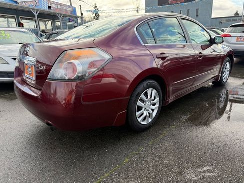 Used 2010 Nissan Altima 2.5 S image 3