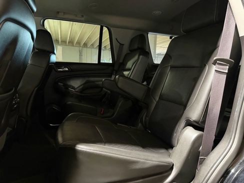 Used 2016 GMC Yukon SLT w/ Open Road Package AWD/4WD image 12