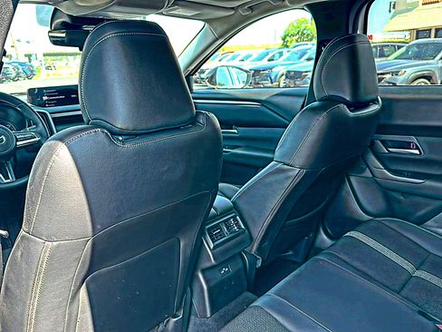 Used 2025 MAZDA CX-50 AWD 2.5 S w/ Premium Package image 18