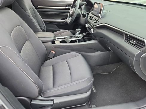 Used 2021 Nissan Altima 2.5 SV FWD image 21