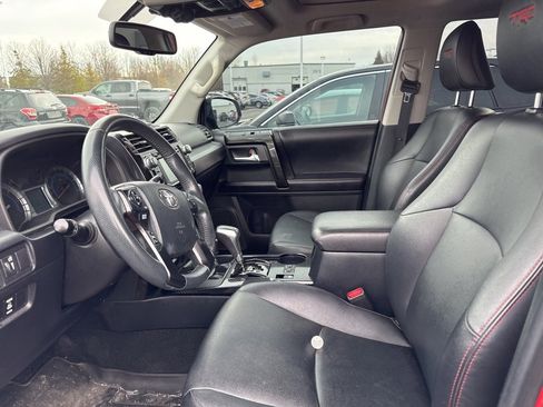 Used 2017 Toyota 4Runner TRD Off-Road Premium image 13