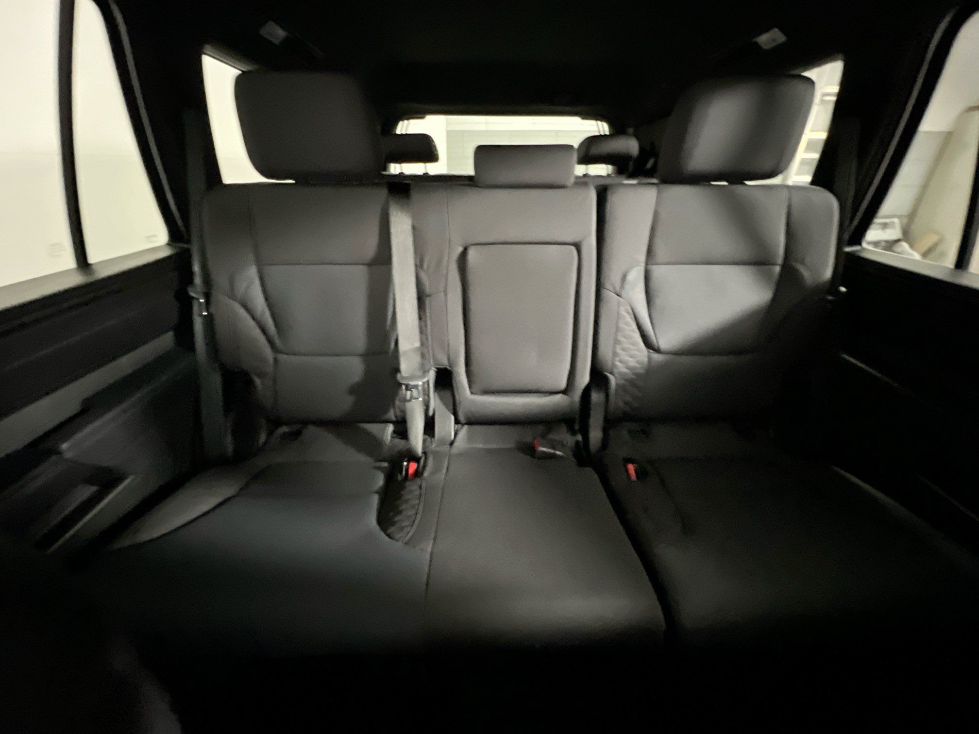 Used 2025 Toyota Sequoia SR5 AWD/4WD image 33