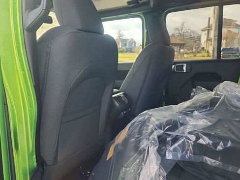 New 2026 Jeep Gladiator Willys image 13