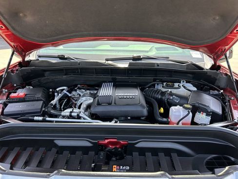 Used 2024 GMC Sierra 1500 AT4 w/ Technology Package image 29