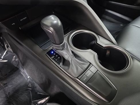 Certified 2024 Toyota Camry SE FWD image 22