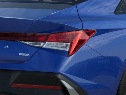 New 2026 Hyundai Elantra Blue image 10