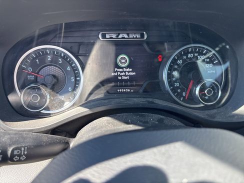 Used 2021 RAM 1500 Big Horn image 2