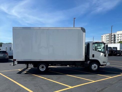 New 2024 Chevrolet Low Cab Forward 5500XG RWD image 13