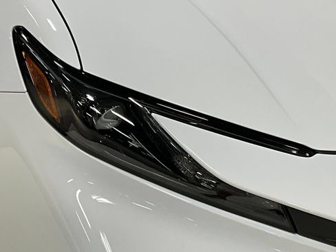 Used 2026 Toyota Camry SE FWD image 26