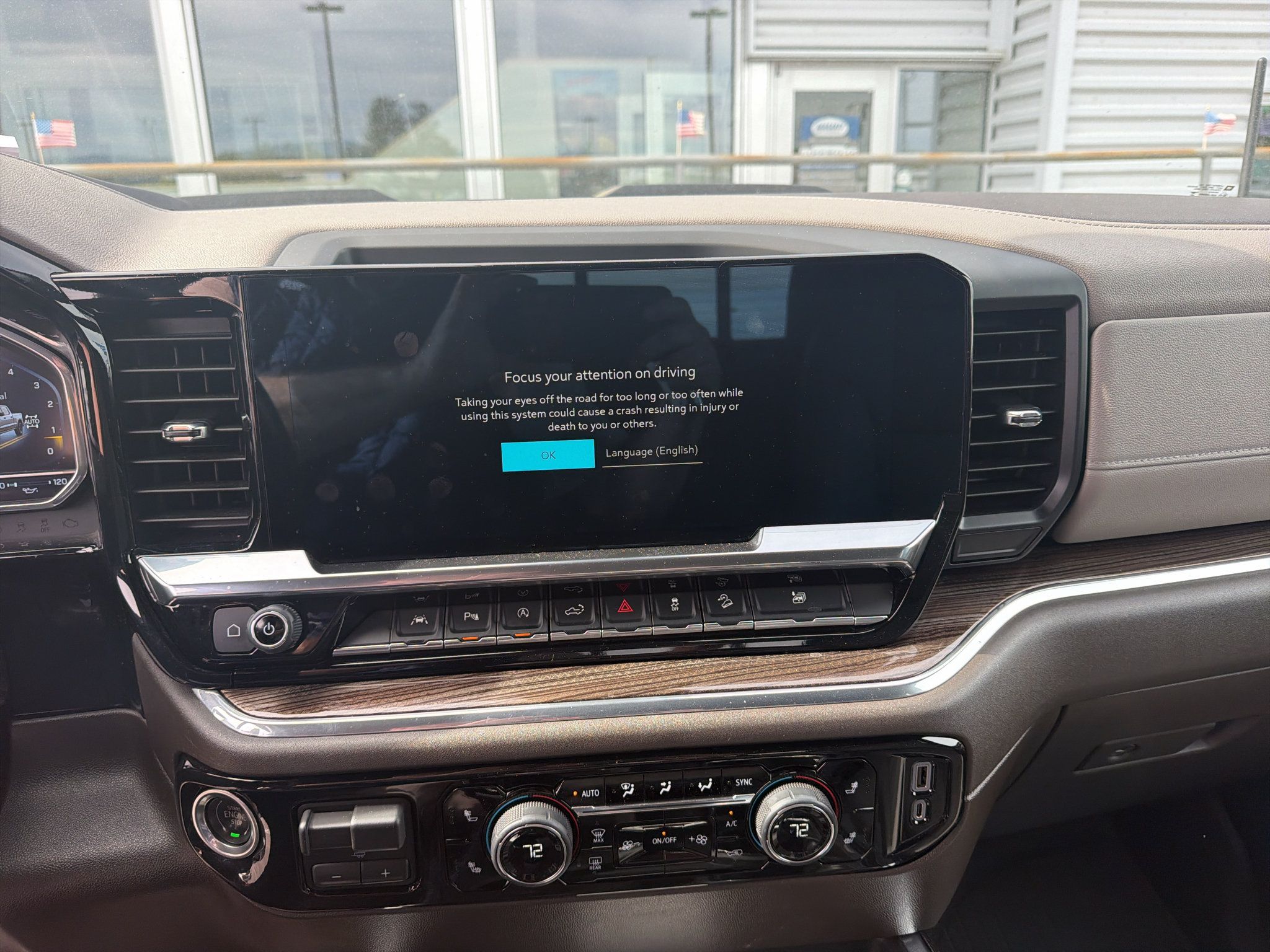 Used 2023 Chevrolet Silverado 1500 LT Trail Boss w/ LT Trail Boss Premium Package AWD/4WD image 13