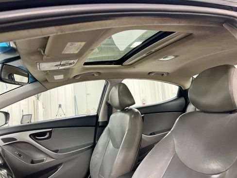 Used 2013 Hyundai Elantra Limited FWD image 18