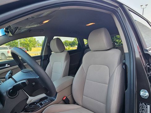 Used 2020 Hyundai Tucson Value FWD image 21