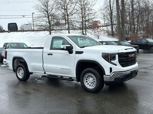 New 2026 GMC Sierra 1500 Pro image 2