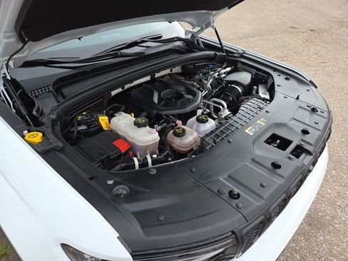 Used 2024 Jeep Grand Cherokee Trailhawk w/ Luxury Tech Group III image 19