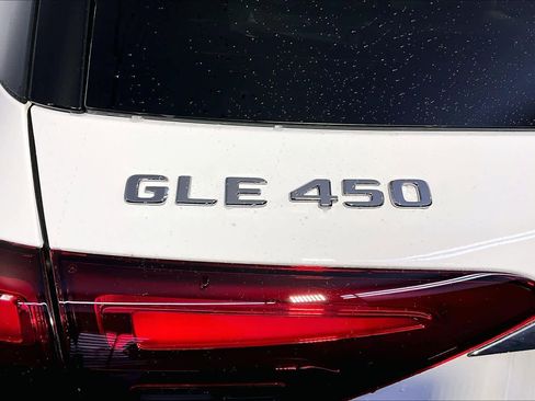 New 2026 Mercedes-Benz GLE 450 4MATIC image 6