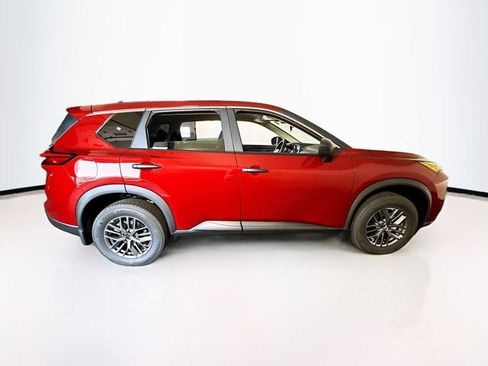 New 2026 Nissan Rogue S image 4