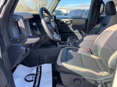 New 2025 Ford Bronco Big Bend image 9