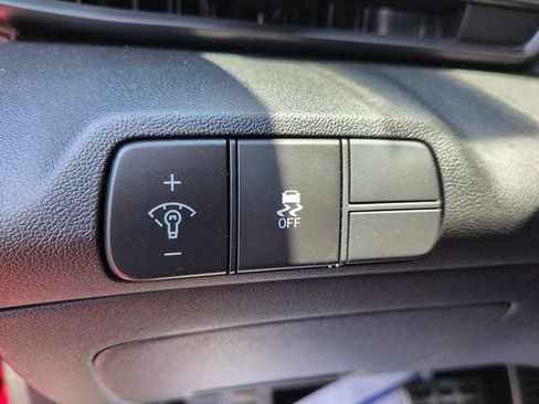 Used 2025 Hyundai Elantra Sport FWD image 15
