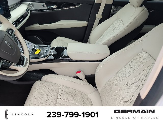 Certified 2023 Lincoln Nautilus Black Label w/ Class II Trailer Tow Package AWD/4WD image 12