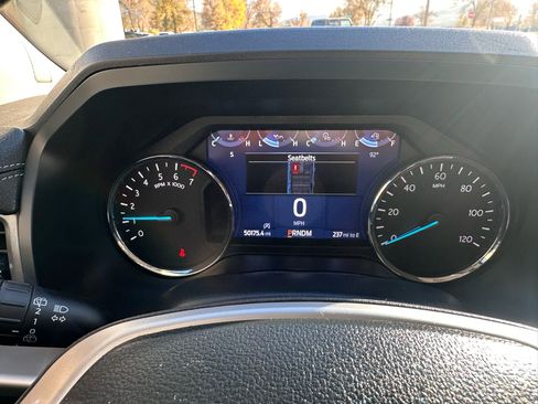 Used 2024 Ford Expedition Max XLT image 19