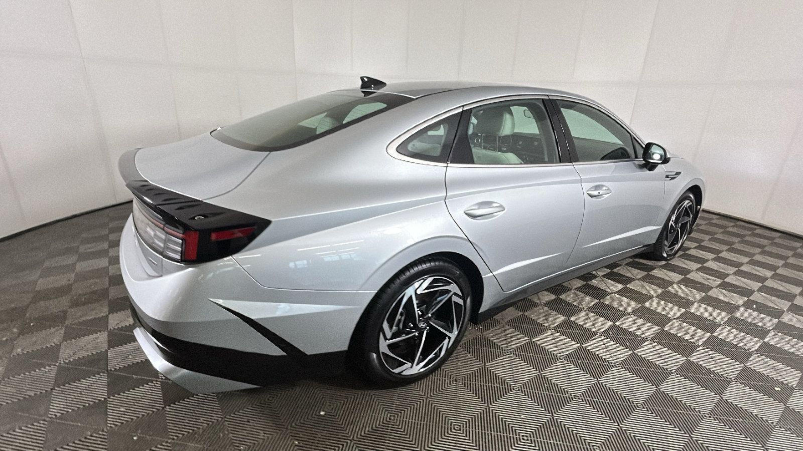 Certified 2026 Hyundai Sonata SEL AWD/4WD image 3