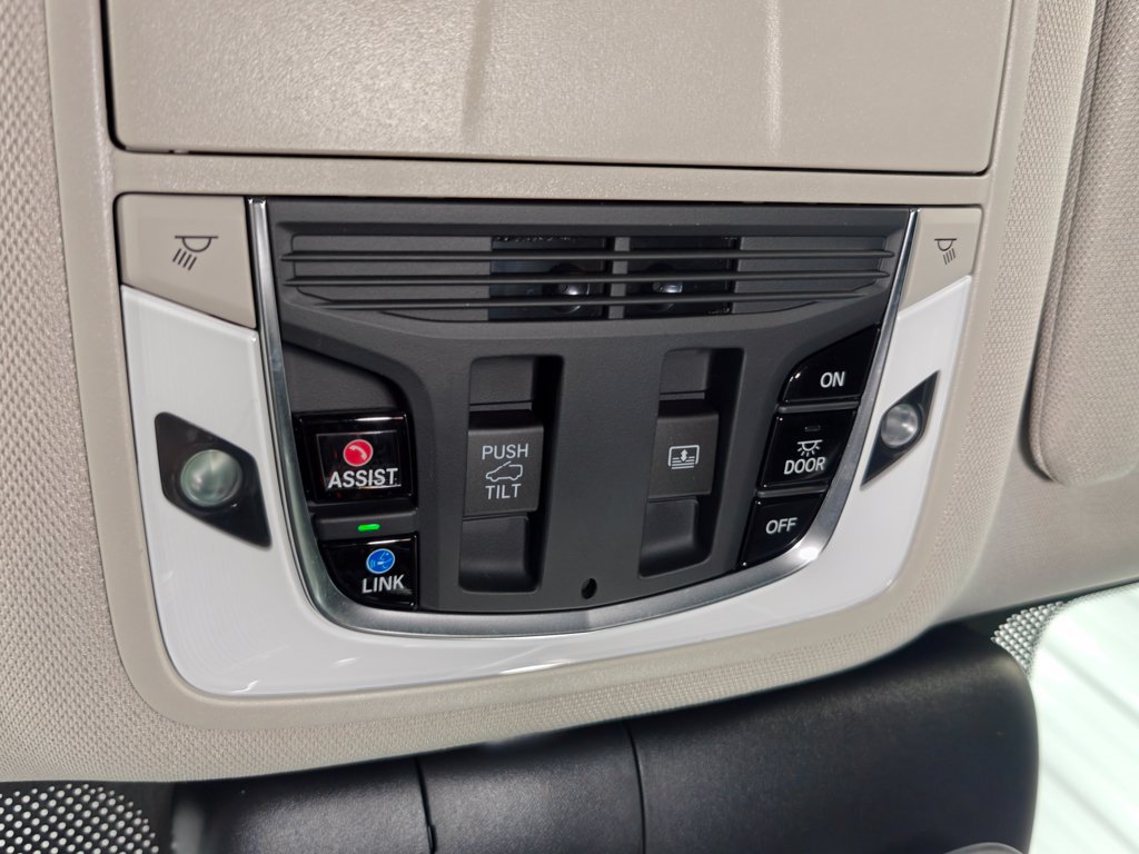 Used 2019 Acura RDX w/ Advance Package AWD/4WD image 8