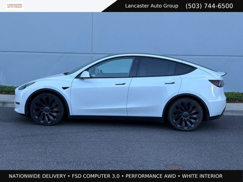 Used 2021 Tesla Model Y Performance AWD/4WD image 3