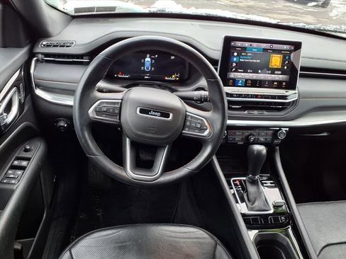 Certified 2022 Jeep Compass Limited w/ (RED) Package image 14