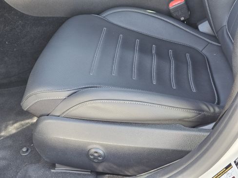 Certified 2022 Mercedes-Benz C 300 Sedan image 25