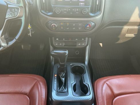 Used 2018 GMC Canyon All Terrain w/ All Terrain X Package AWD/4WD image 20