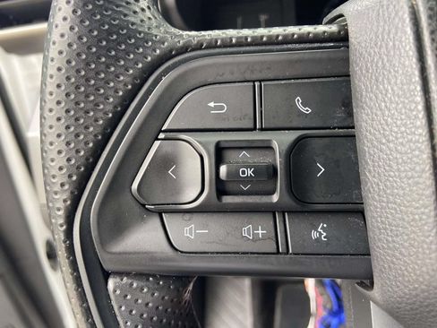 Used 2024 Toyota Tacoma SR5 RWD image 33