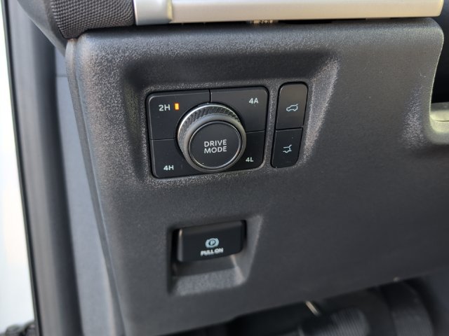 Used 2025 Ford Expedition Active AWD/4WD image 15